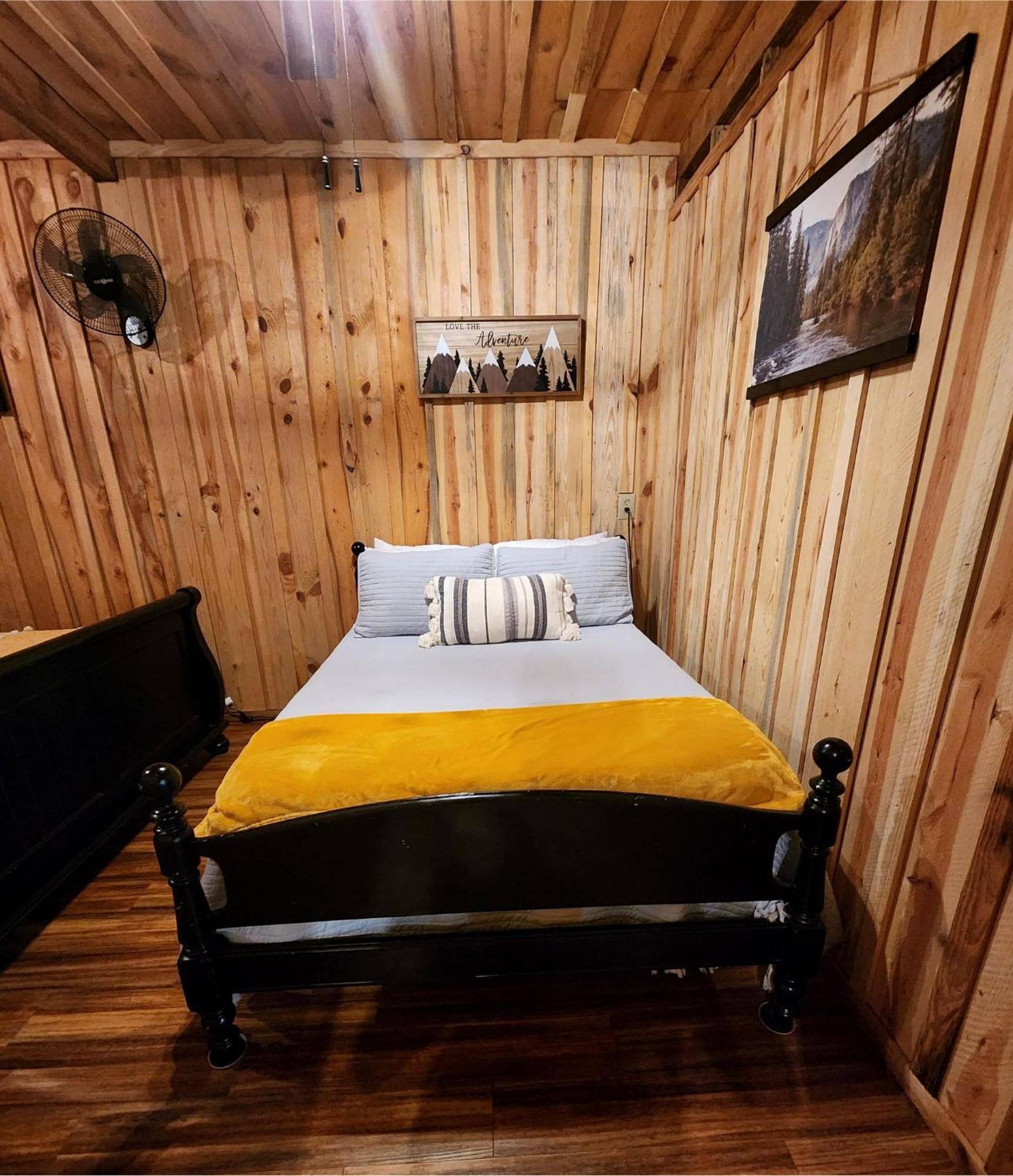 Unique Country Cabin Meets Farmhouse Modern!!! Mena Extérieur photo