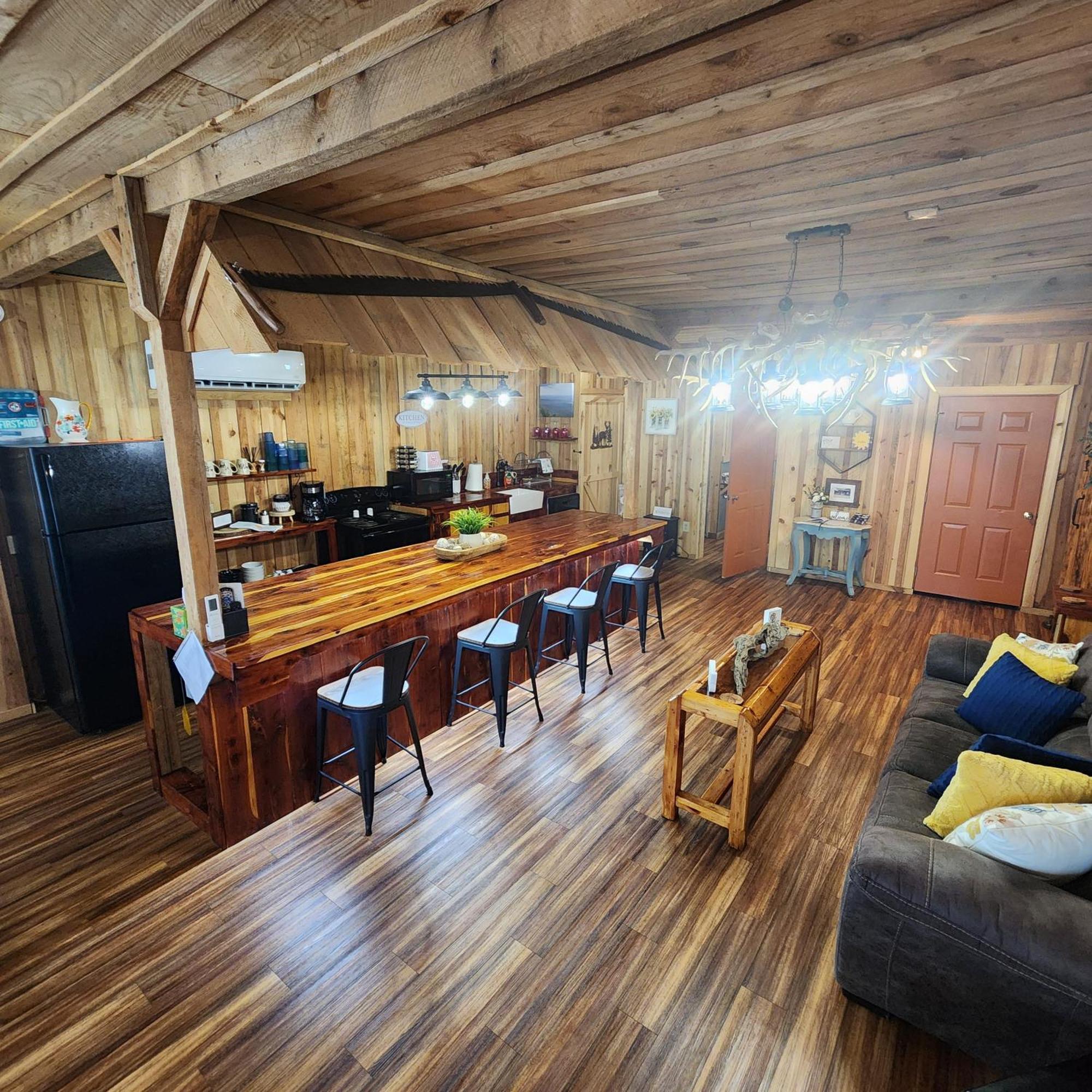 Unique Country Cabin Meets Farmhouse Modern!!! Mena Extérieur photo