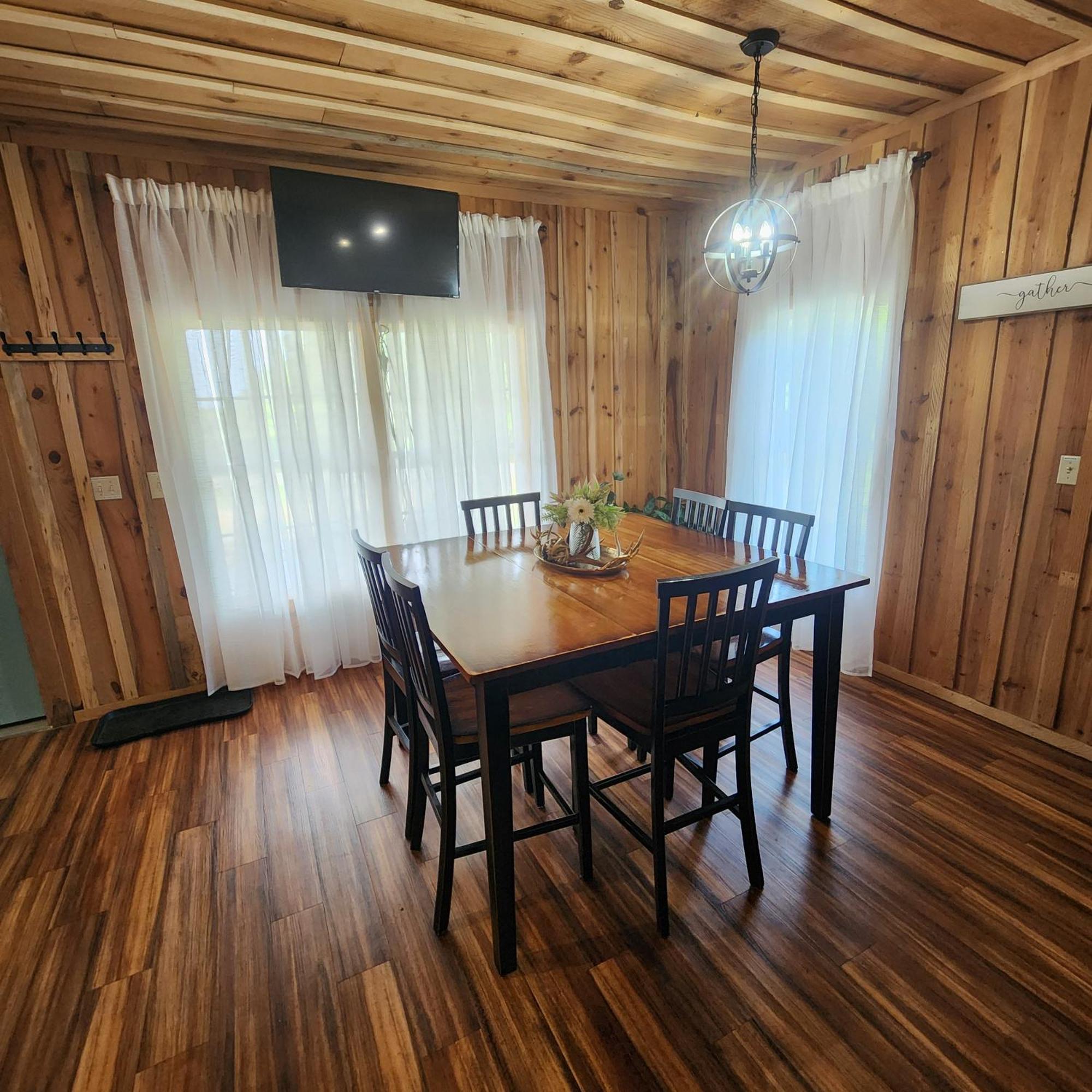 Unique Country Cabin Meets Farmhouse Modern!!! Mena Extérieur photo